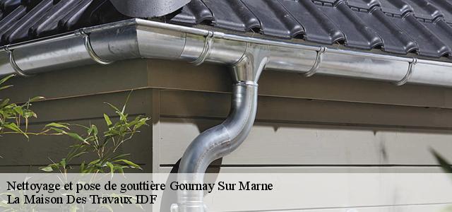 Nettoyage et pose de gouttière  93460